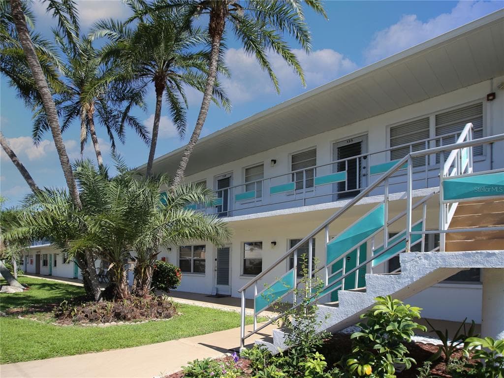 1921 58TH AVENUE N UNIT 24 ST PETERSBURG, FL 33714