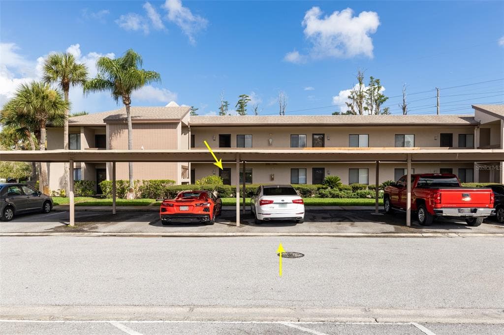 129 CAMILLE COURT UNIT 129 OLDSMAR, FL 34677
