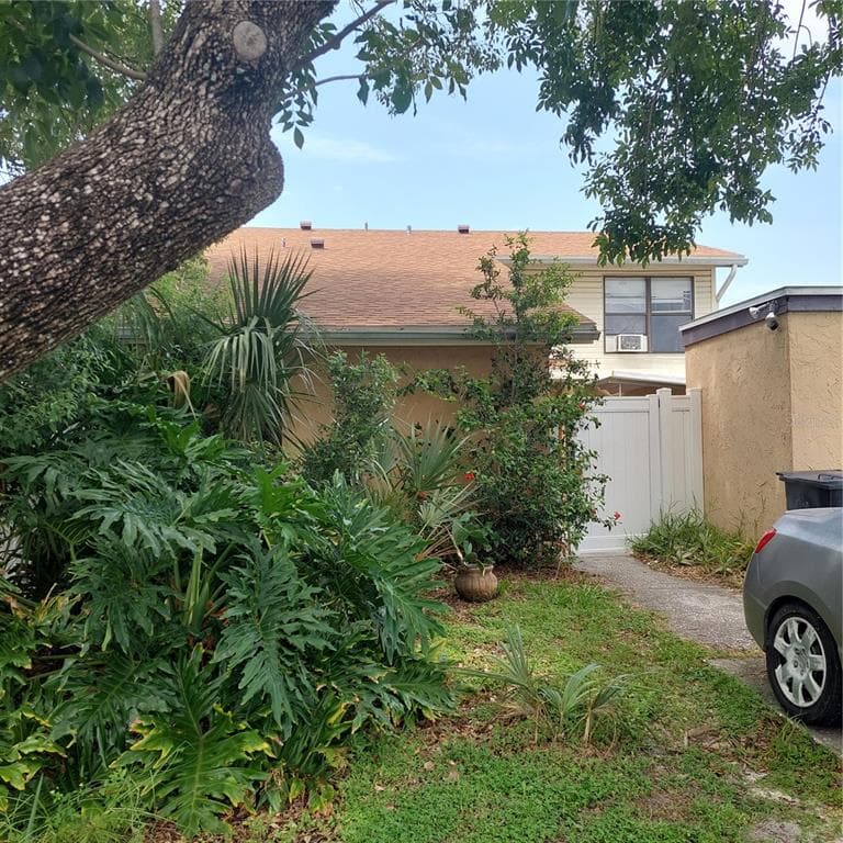 5103 SPRINGWATER COURT TAMPA, FL 33624