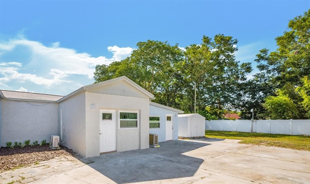 1032 54TH AVENUE N UNIT 1 ST PETERSBURG, FL 33703