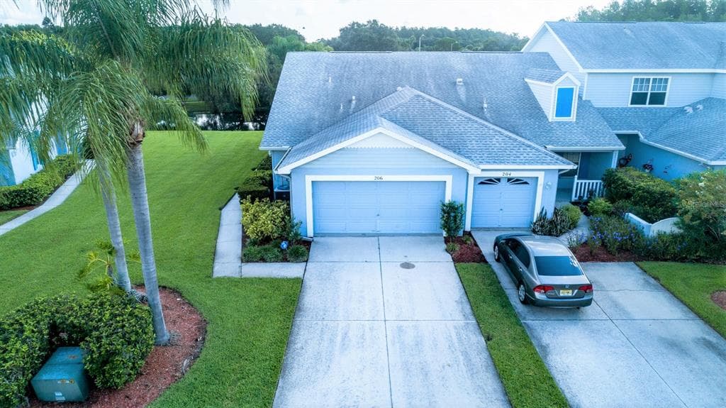 206 HEMINGWAY DRIVE OLDSMAR, FL 34677