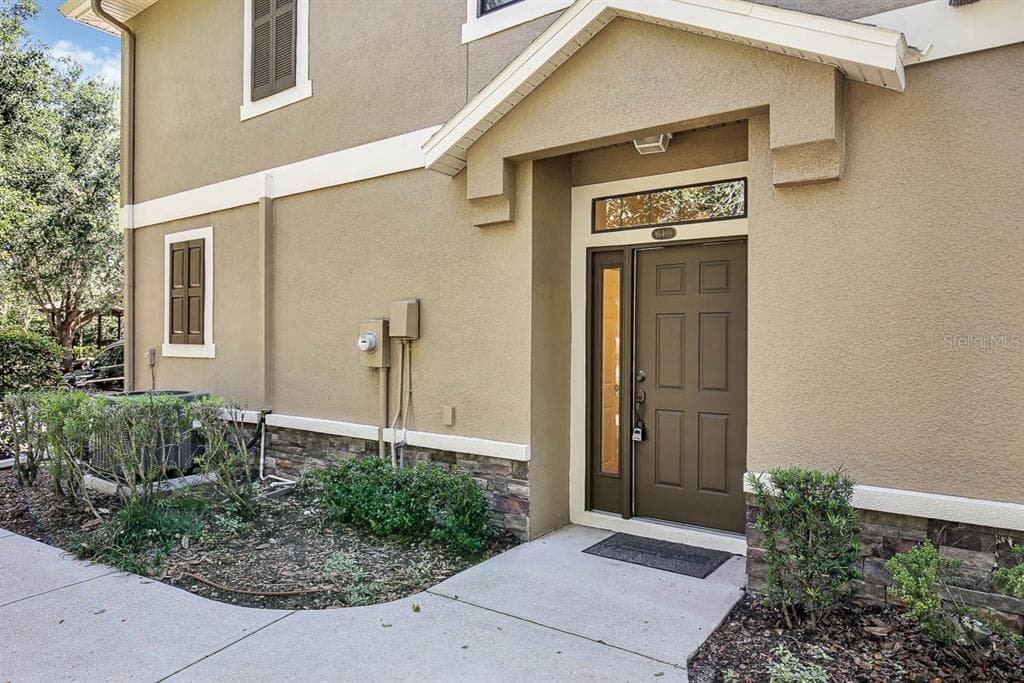 16409 KINGLETRIDGE AVENUE LITHIA, FL 33547