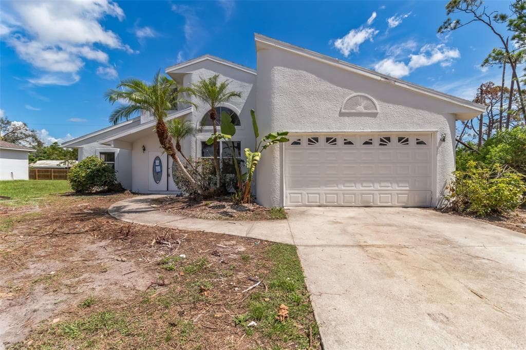 1084 AMPLE AVENUE PORT CHARLOTTE, FL 33948