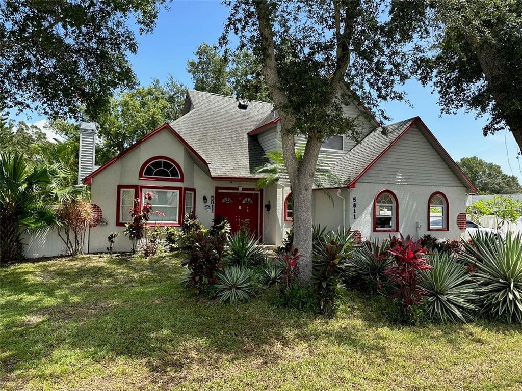 5811 102ND AVENUE N PINELLAS PARK, FL 33782