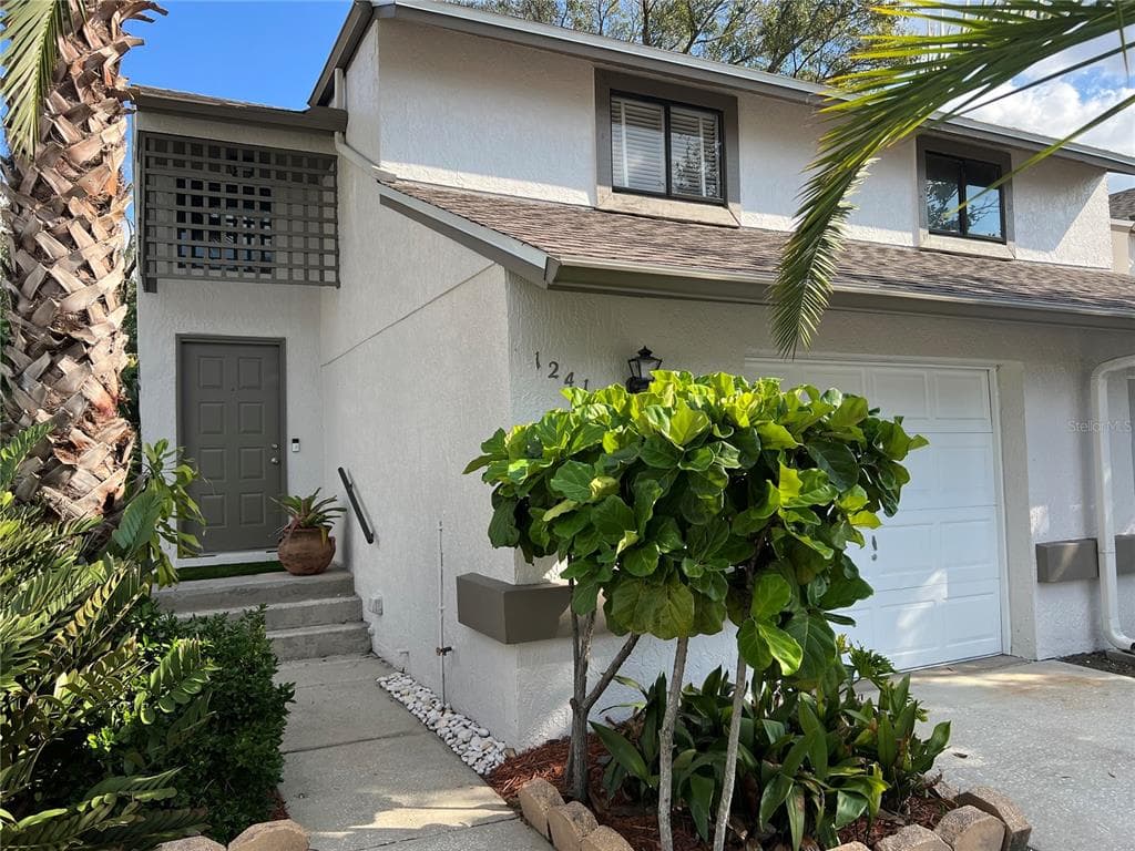 12415 TITUS COURT UNIT 12415 TAMPA, FL 33612