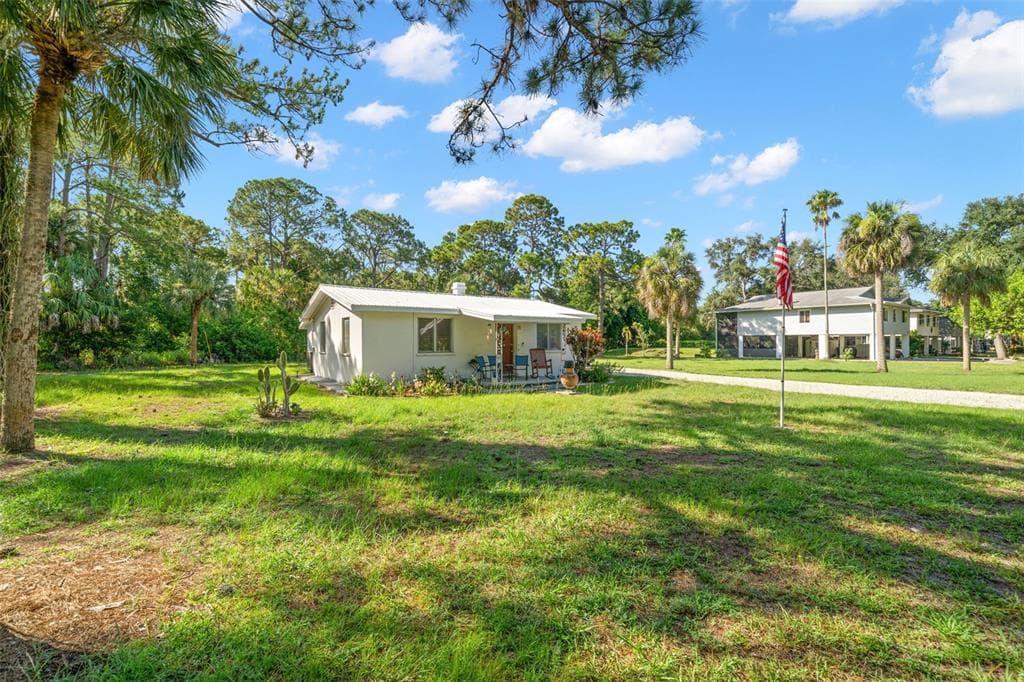 1172 RICARDO PL NE ST PETERSBURG, FL 33702