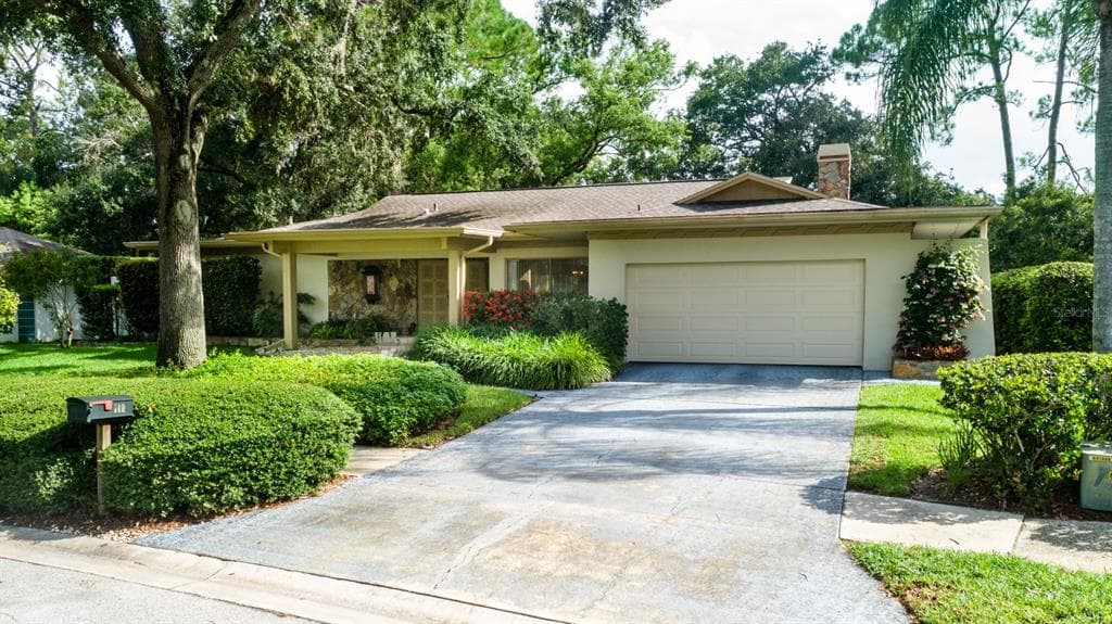 117 ROSEWOOD DRIVE PALM HARBOR, FL 34685