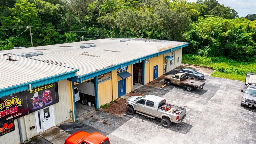 15804 US HIGHWAY 301 DADE CITY, FL 33523