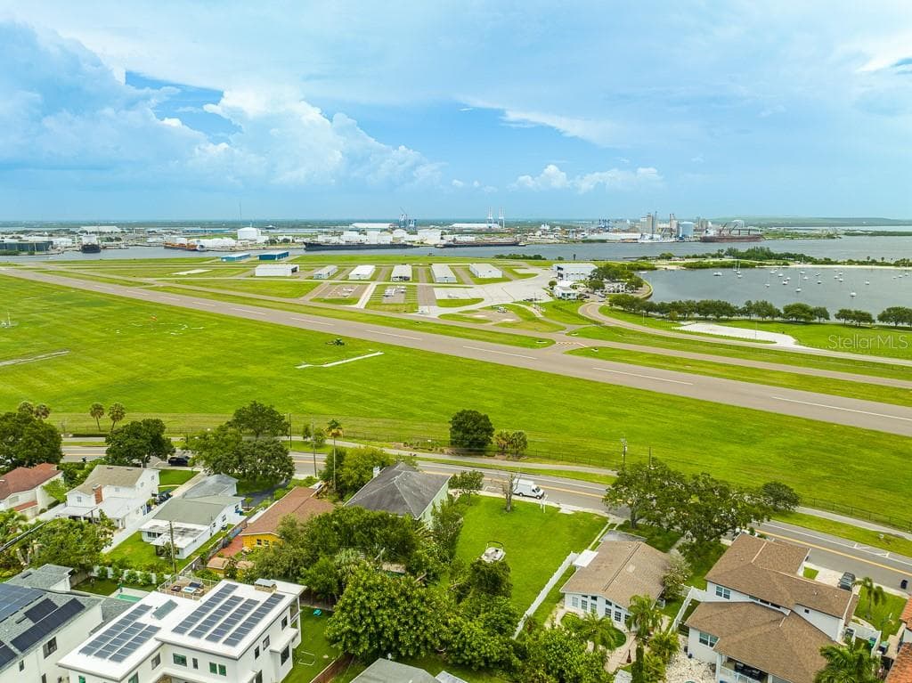 834 S DAVIS BOULEVARD TAMPA, FL 33606