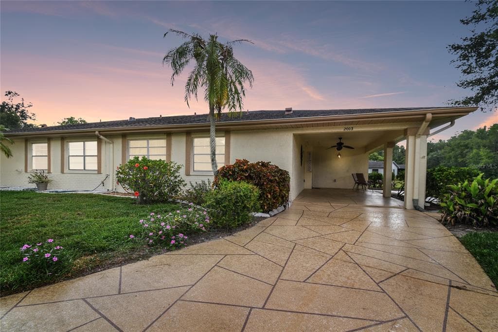 2003 HALMROCK PLACE SUN CITY CENTER, FL 33573