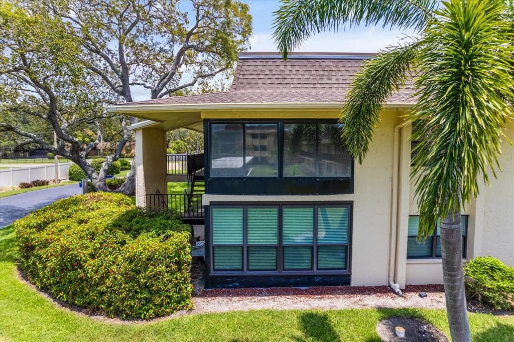 12300 VONN ROAD UNIT 1109 LARGO, FL 33774