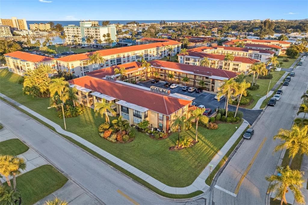 10351 REGAL DRIVE UNIT 12 LARGO, FL 33774