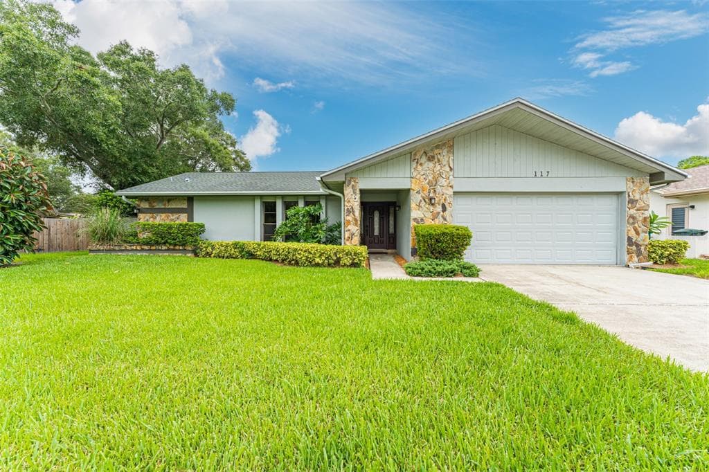 117 OAK CREST DRIVE