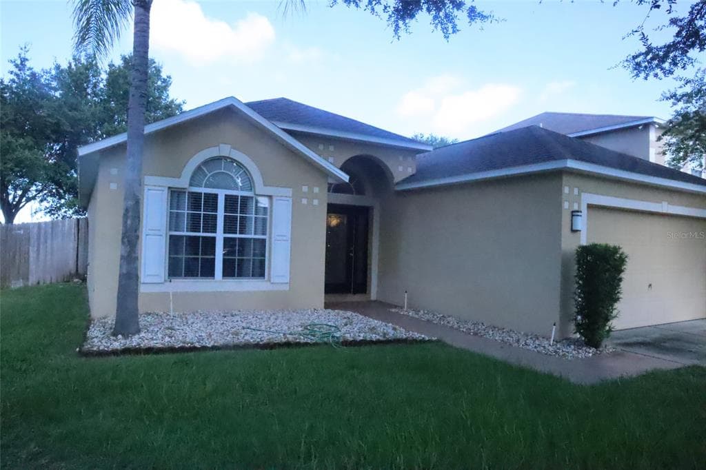 429 NUESTRA PLACE GROVELAND, FL 34736