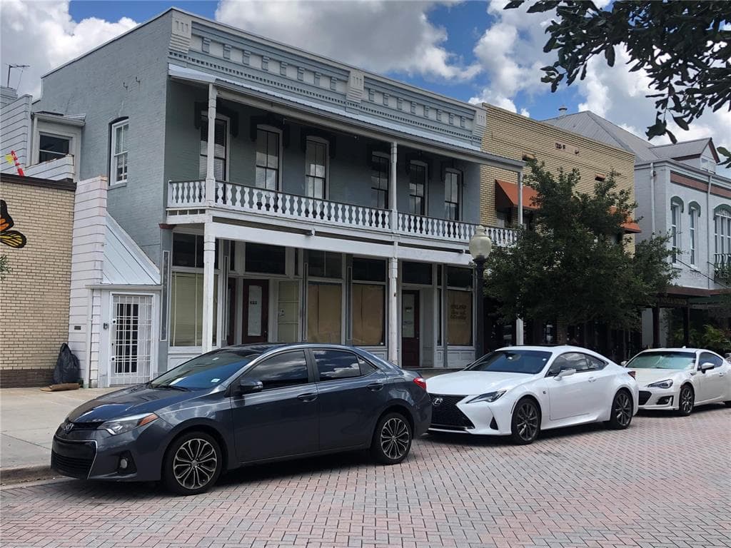 111 W INDIANA AVENUE N DELAND, FL 32720