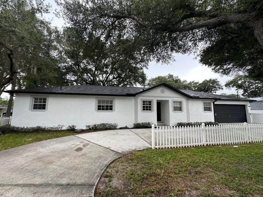 3710 W SLIGH AVENUE TAMPA, FL 33614