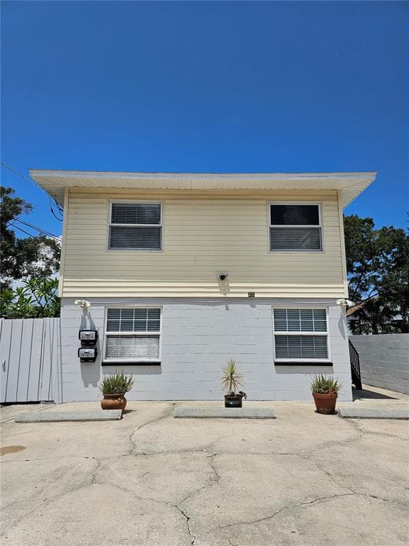 4919 S RENELLIE DRIVE UNIT 3 TAMPA, FL 33611
