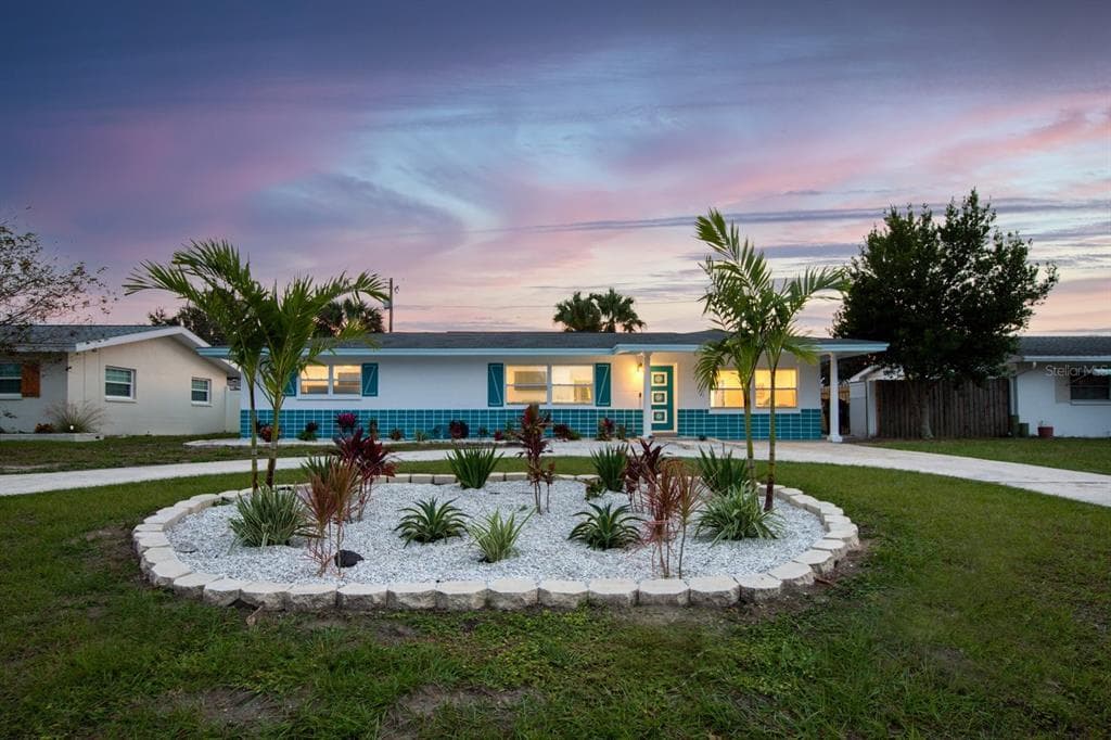 11674 79TH AVENUE SEMINOLE, FL 33772