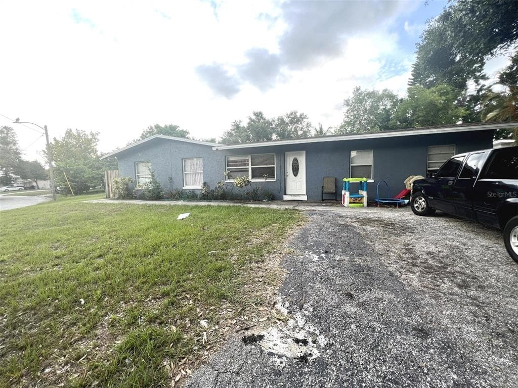 3974 PORPOISE DRIVE SE ST PETERSBURG, FL 33705