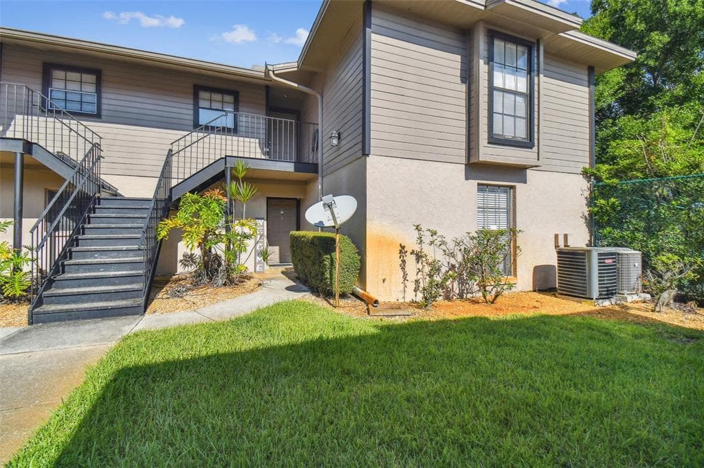 4014 ASHFORD GREEN PLACE UNIT G104 TAMPA, FL 33613