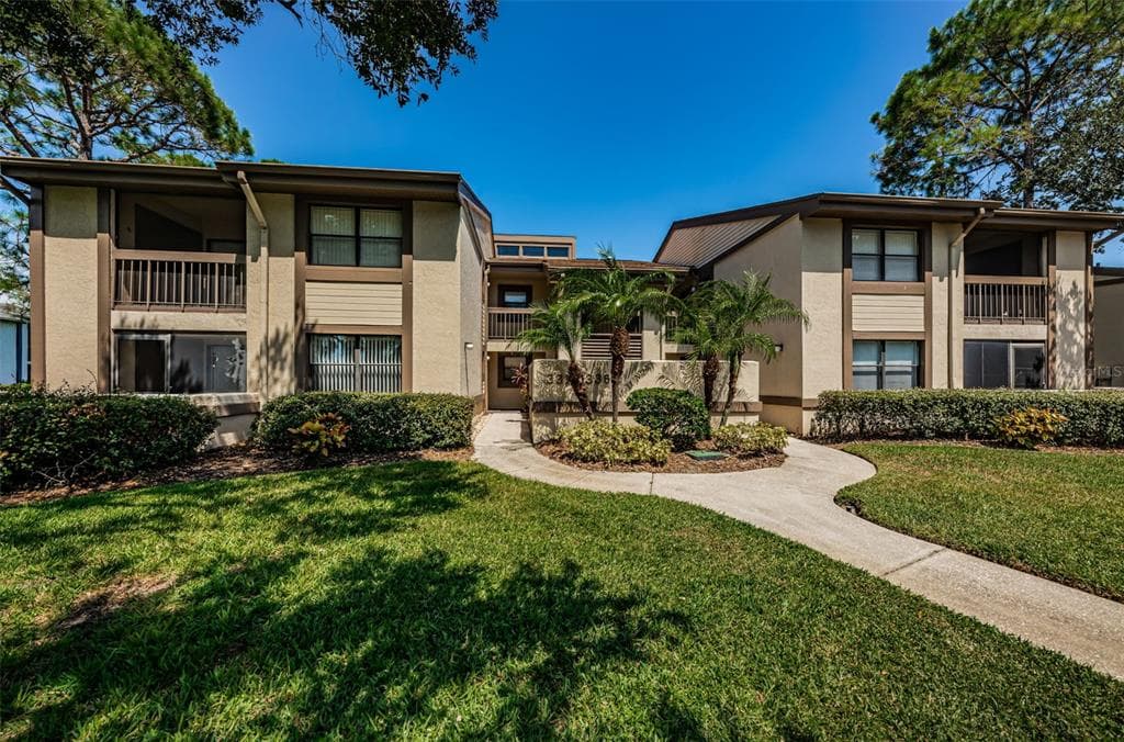 335 WOODLAKE WYNDE UNIT 41 OLDSMAR, FL 34677