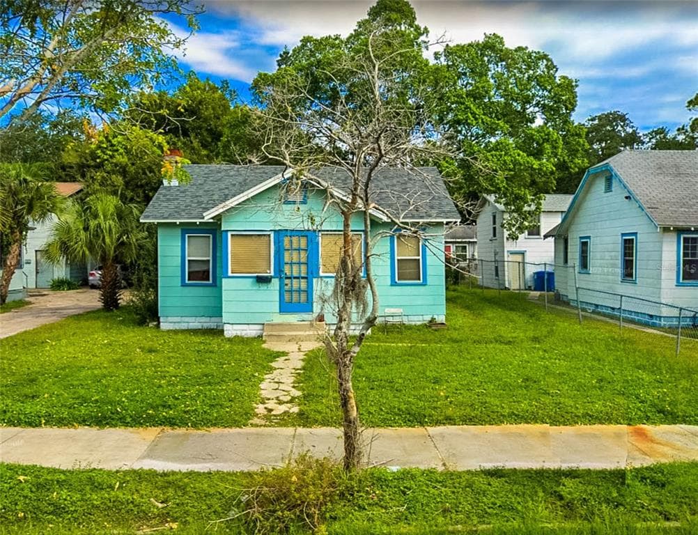 727 18TH AVENUE S ST PETERSBURG, FL 33705