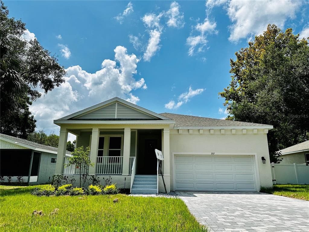 207 LEE STREET OLDSMAR, FL 34677