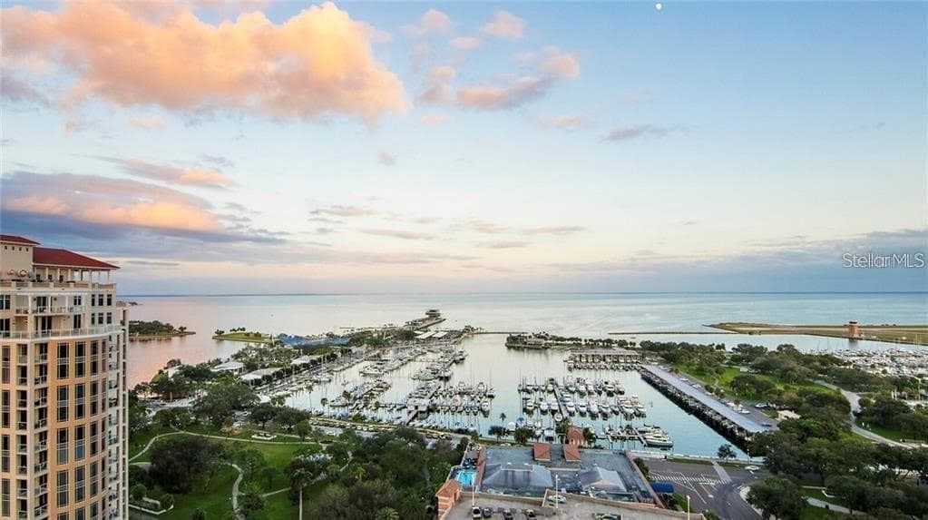 100 1ST AVENUE N UNIT 2104 ST PETERSBURG, FL 33701