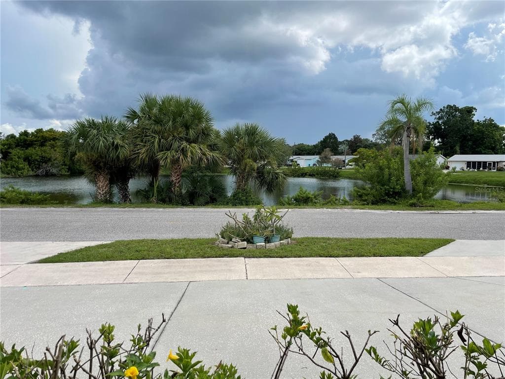 1651 PLUM TREE ROAD