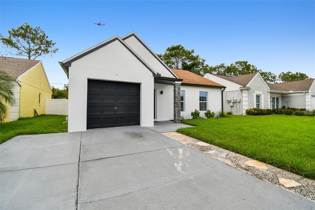 10950 BRIGHTSIDE DRIVE TAMPA, FL 33624