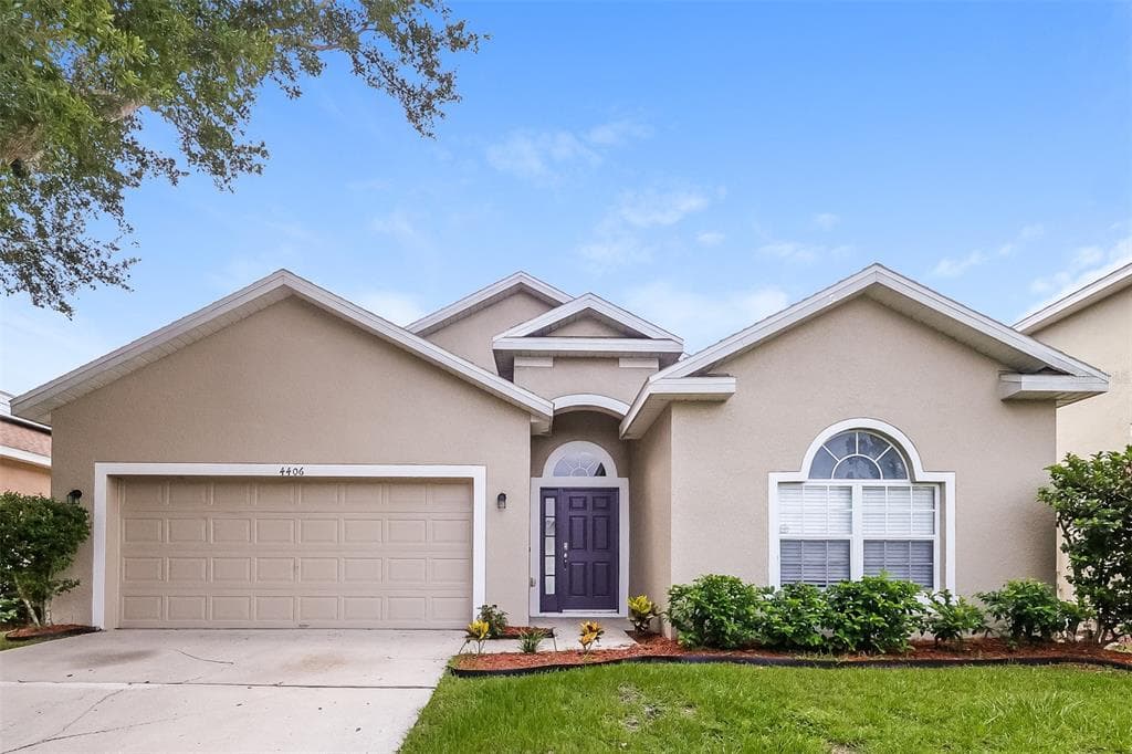 4406 CREEKS RUN BOULEVARD KISSIMMEE, FL 34746