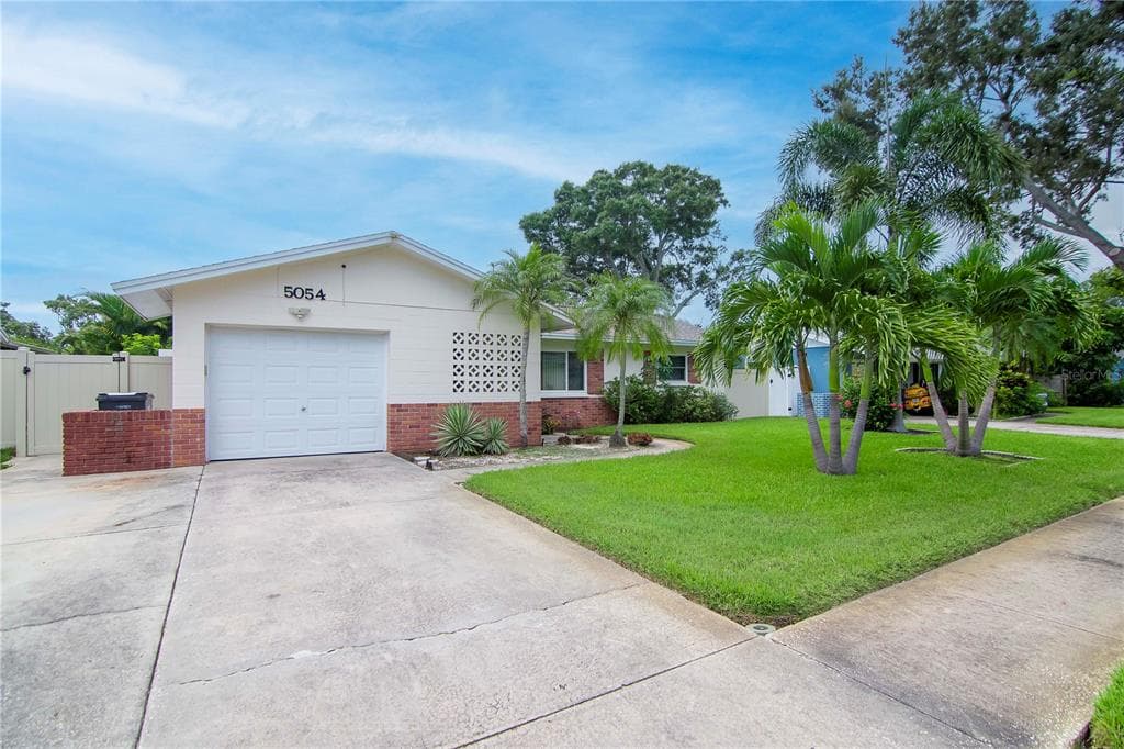 5054 54TH STREET N ST PETERSBURG, FL 33709