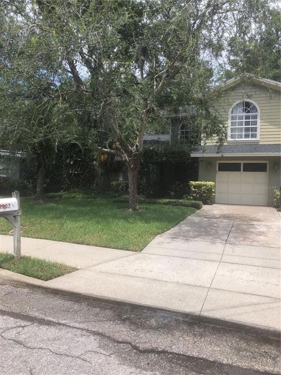 3907 1/2 W CORONA STREET TAMPA, FL 33629