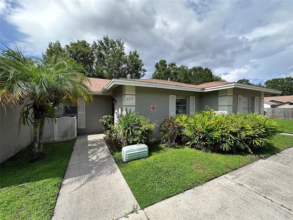 4513 W HUMPHREY STREET TAMPA, FL 33614