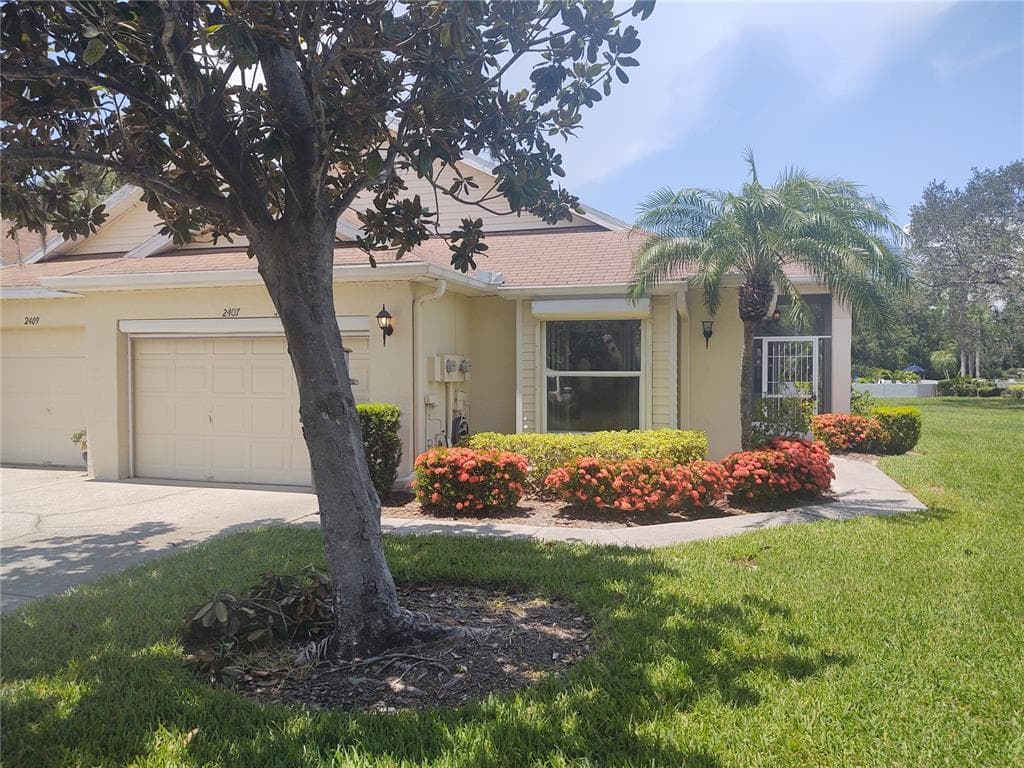 2407 NANTUCKET GLEN PLACE SUN CITY CENTER, FL 33573