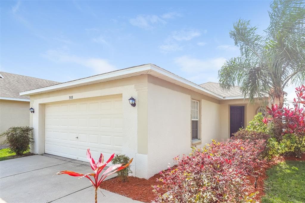 908 SEMINOLE SKY DRIVE RUSKIN, FL 33570