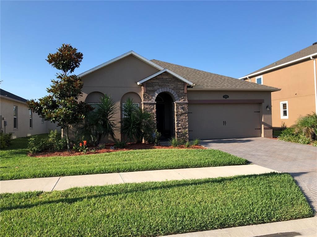 18900 PAMPASS GRASS LANE LUTZ, FL 33558