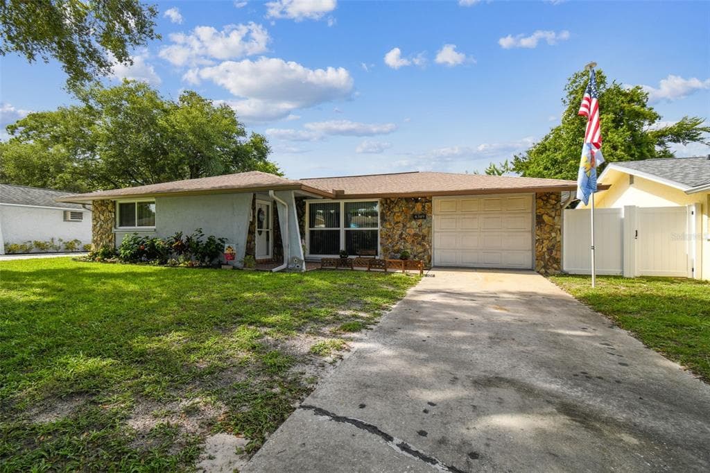 6349 MEADOWBROOK LANE NEW PORT RICHEY, FL 34653
