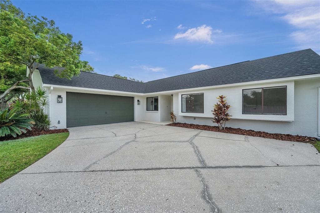 15818 SCRIMSHAW DRIVE TAMPA, FL 33624