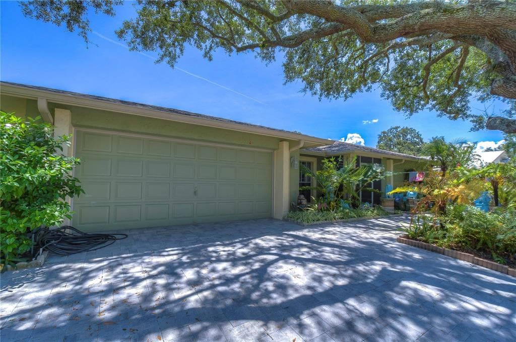 1339 CORNER OAKS DRIVE