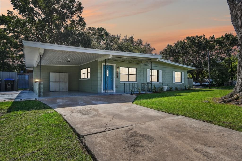 5403 DAVISSON AVE ORLANDO, FL 32810