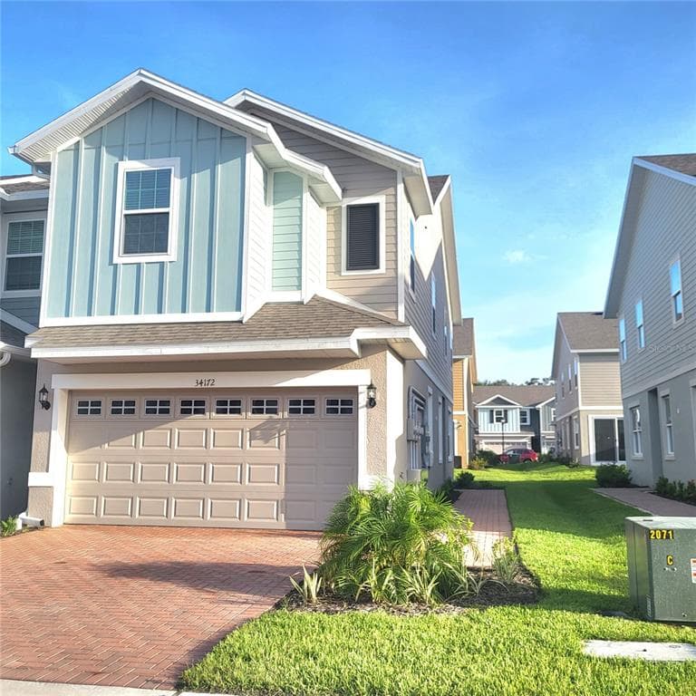 34172 CINDER WAY WESLEY CHAPEL, FL 33545