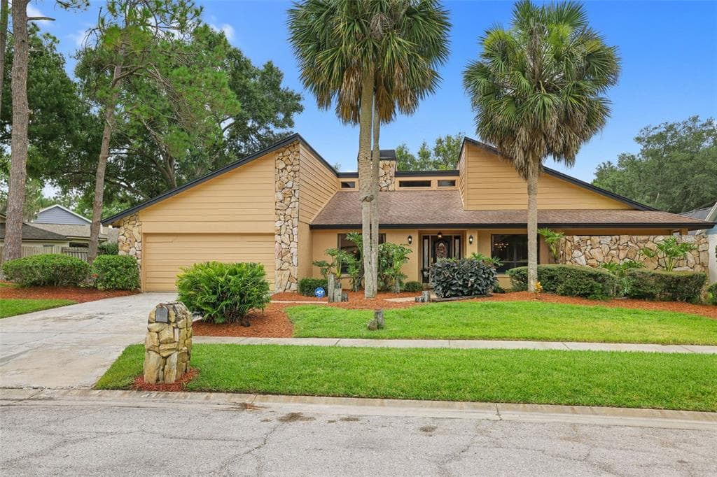 4311 GAINESBOROUGH CT TAMPA, FL 33624