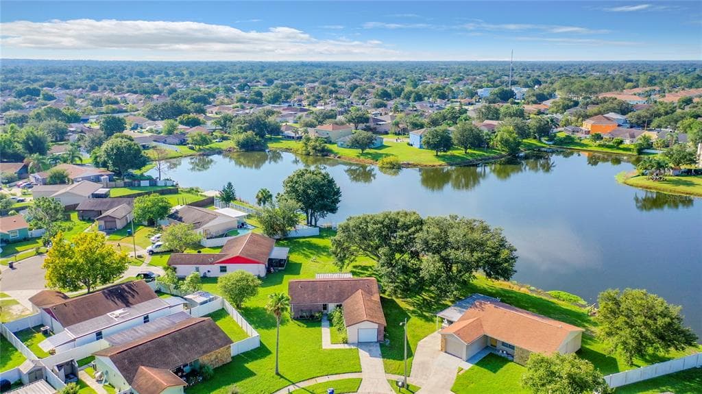 901 LOCHMONT DRIVE BRANDON, FL 33511
