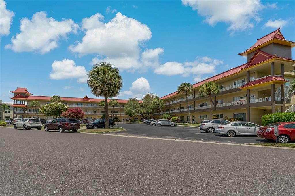 2402 ECUADORIAN WAY UNIT 42 CLEARWATER, FL 33763