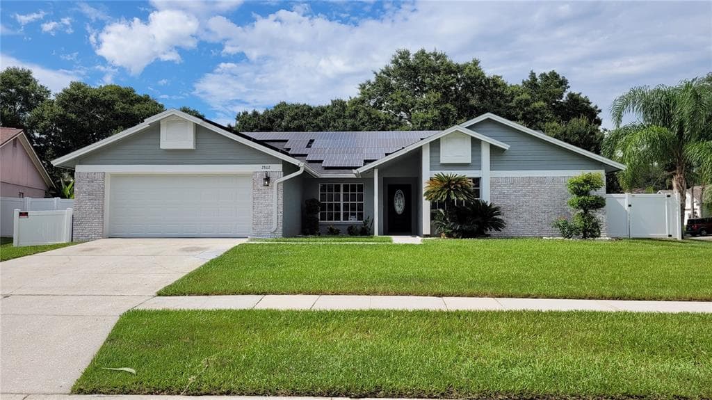2802 FALLING LEAVES DRIVE VALRICO, FL 33596