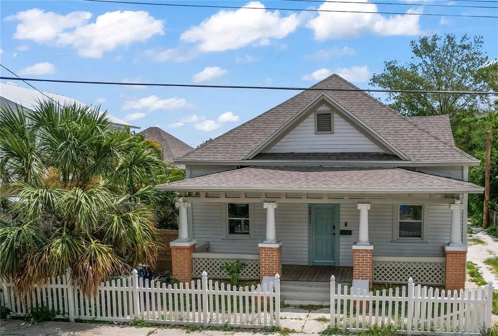 2811 N 19TH STREET TAMPA, FL 33605