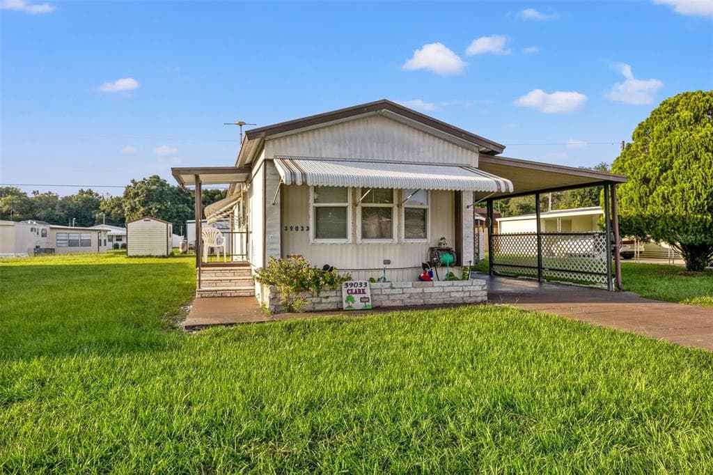 39033 FLORA AVENUE ZEPHYRHILLS, FL 33542