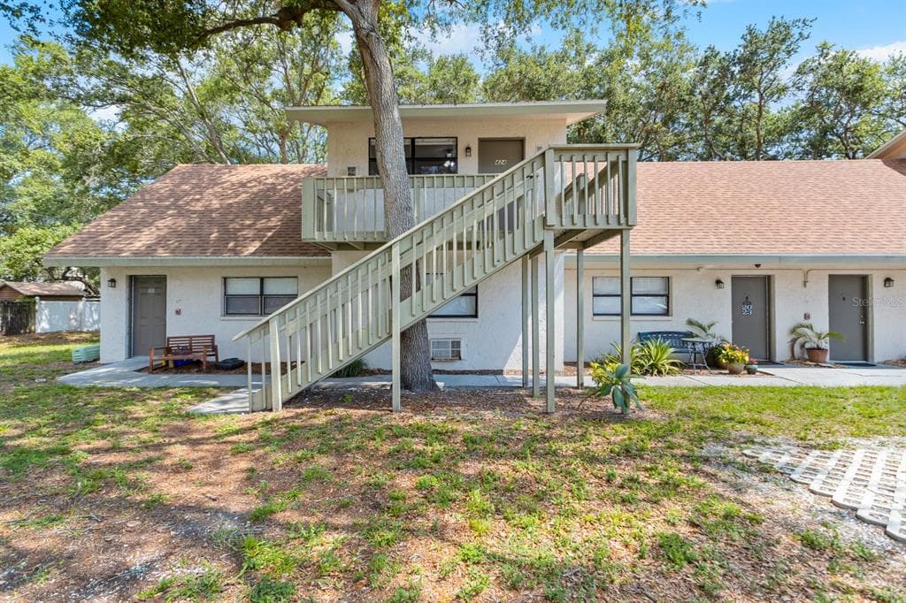 2134 BRADFORD STREET UNIT 424 CLEARWATER, FL 33760