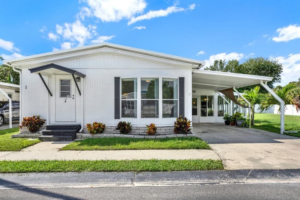 6100 N 62ND AVENUE UNIT 1